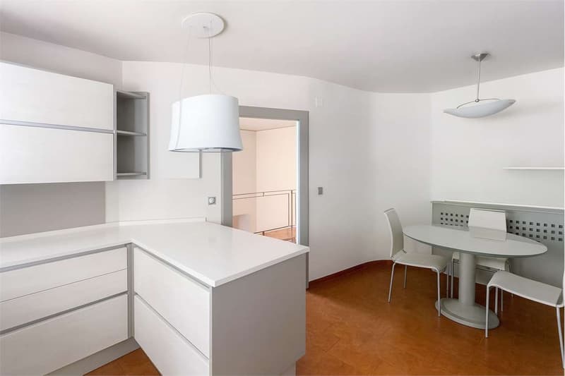 Villa esclusiva a Besazio con dépendance, piscina e vista panoramica (10)