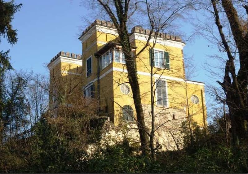 STABIO AMPIA VILLA DA RISTRUTTURARE (2)