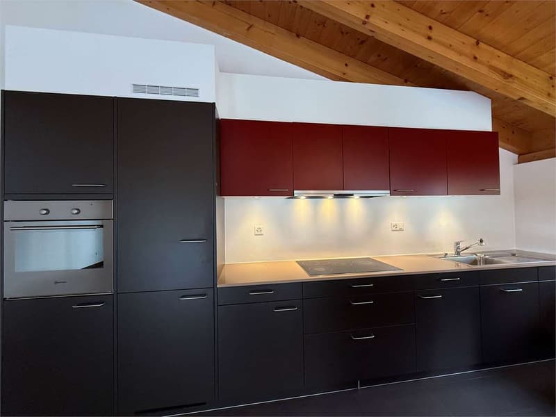 Appartamento moderno di 4,5 locali immerso nel verde a Cadro (5)