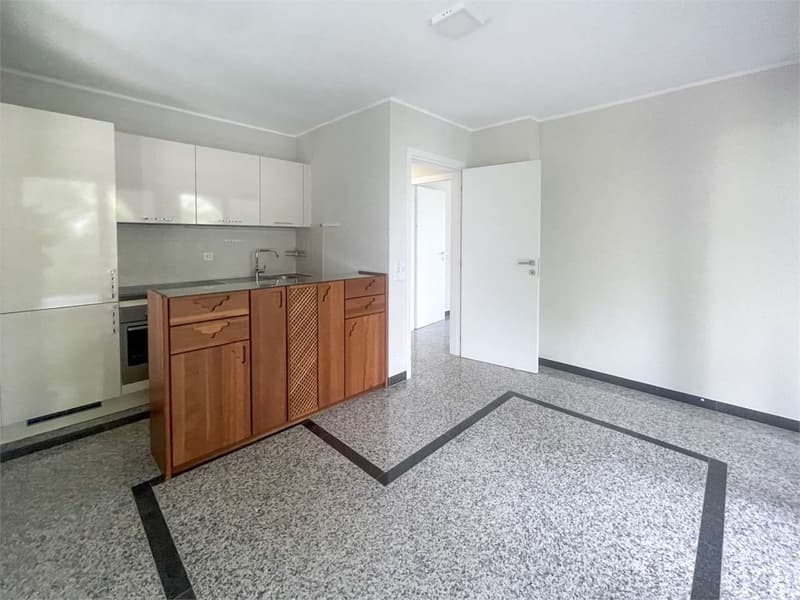 Appartamento con terrazza in villa di charme (6)