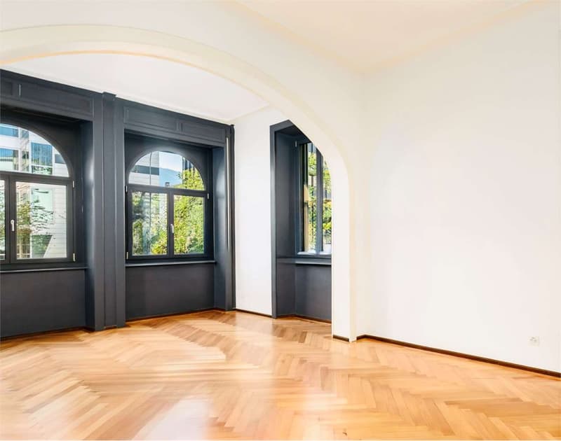 Appartamento signorile 4,5 locali in pieno centro (2)