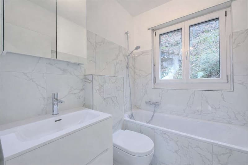 Splendido appartamento con terrazzo e vista lago ad Aldesago, Lugano (8)