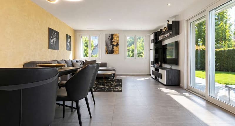 Appartamento con giardino privato comfort e posizione strategica (13)