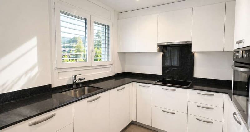 Appartamento con giardino privato comfort e posizione strategica (7)