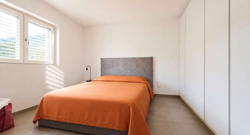 Appartamento elegante contemporaneo comodo a servizi (6)