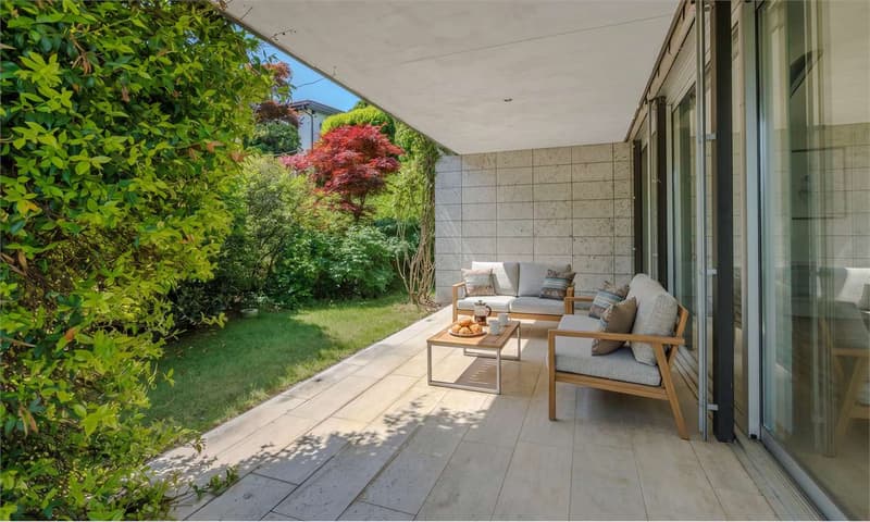 Villa a Lugano con vista panoramica sul lago e sulle montagne. (10)