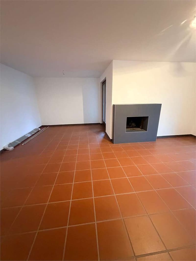 Splendida villa con vista (4)