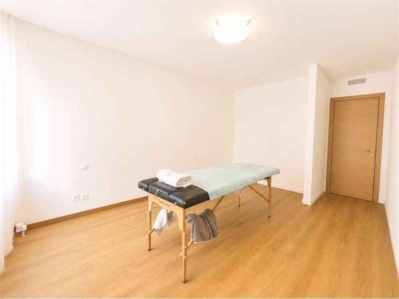 Lugano via Nassa prestigioso ufficio (11)