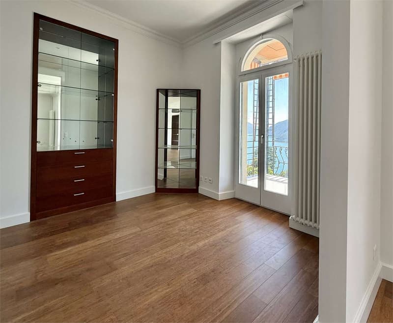 Appartamento di 5,5 locali con vista lago e piscina a Lugano Ruviglian (5)