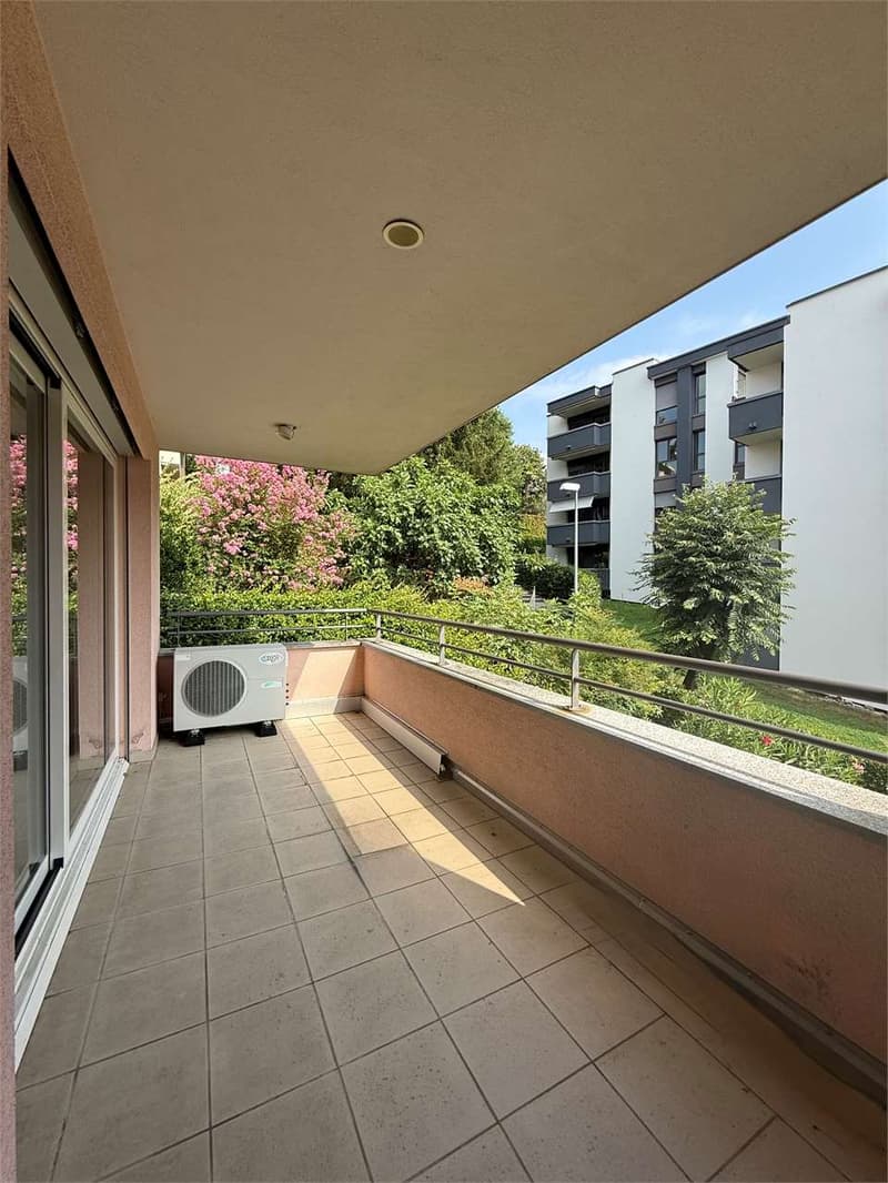Appartamento di 2,5 locali immerso nel verde a Lugano Breganzona (3)