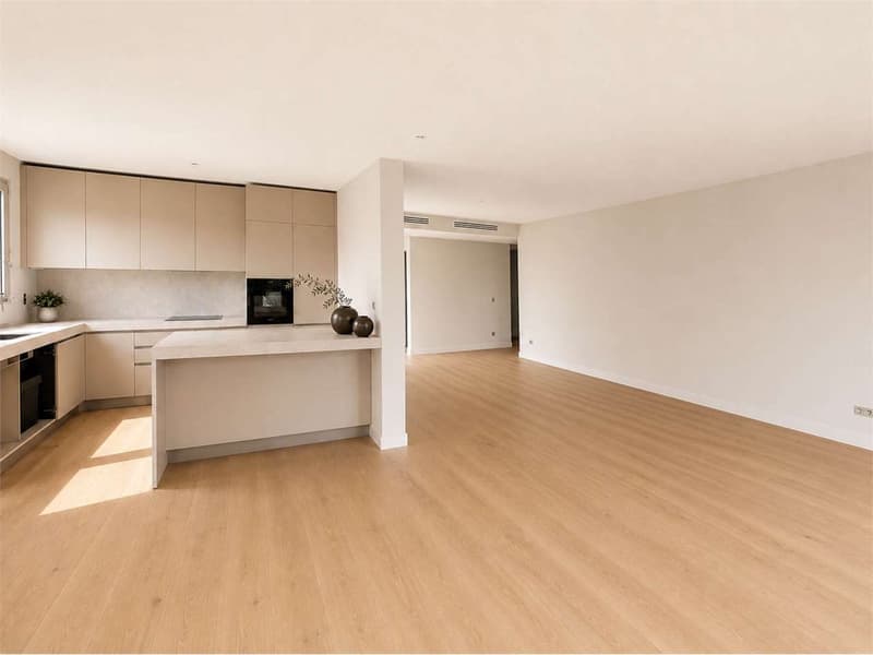 LUGANO | ULTIMA SELEZIONE | 5.5 LOCALI CON GIARDINO PRIVATO (8)