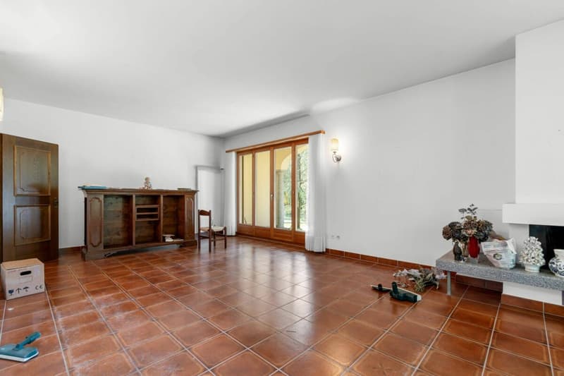 Villa indipendente con ampio Giardino privato (14)