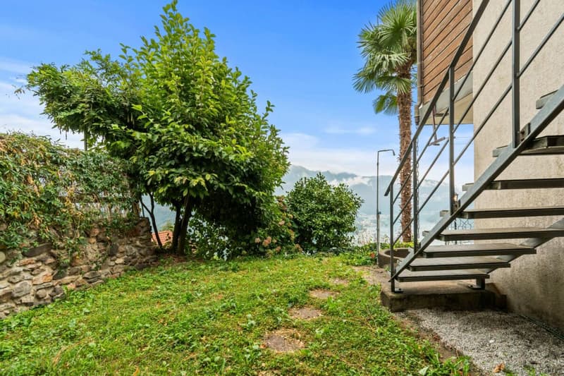 Zwischen Natur und Seesicht - charmantes Zuhause in Carona mit besonderem Extra (11)