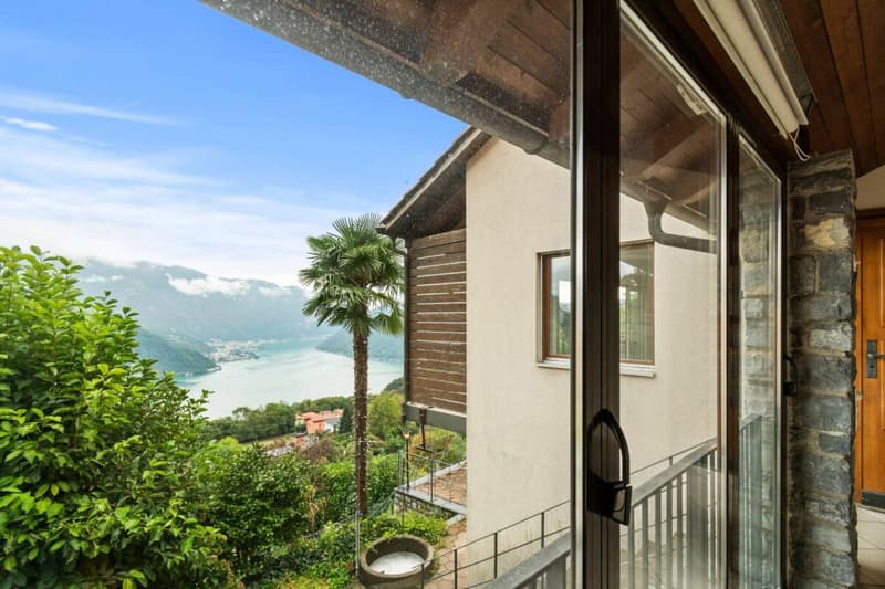 Zwischen Natur und Seesicht - charmantes Zuhause in Carona mit besonderem Extra (12)