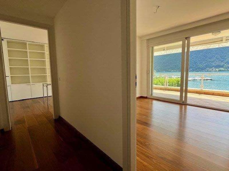 VILLA A LAGO CON ATTRACCO BARCA, CASA VACANZA (6)