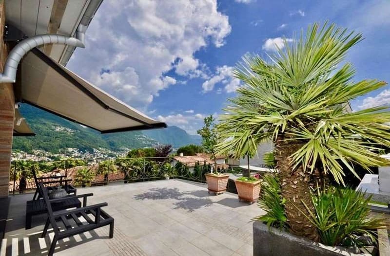Esclusiva Villa con Vista Lago a Comano (4)