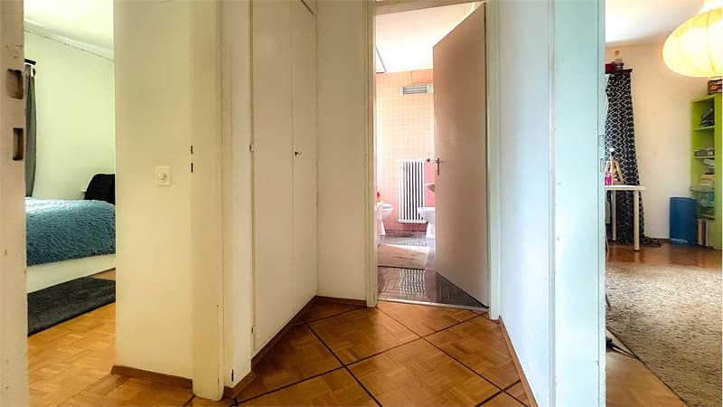 LUMINOSO 4,5 CON GRANDE BALCONE E VISTA  APERTA (6)