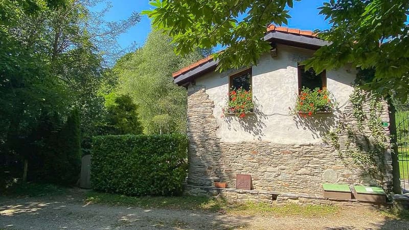 Bellissimo rustico secondario con grande terreno (4)