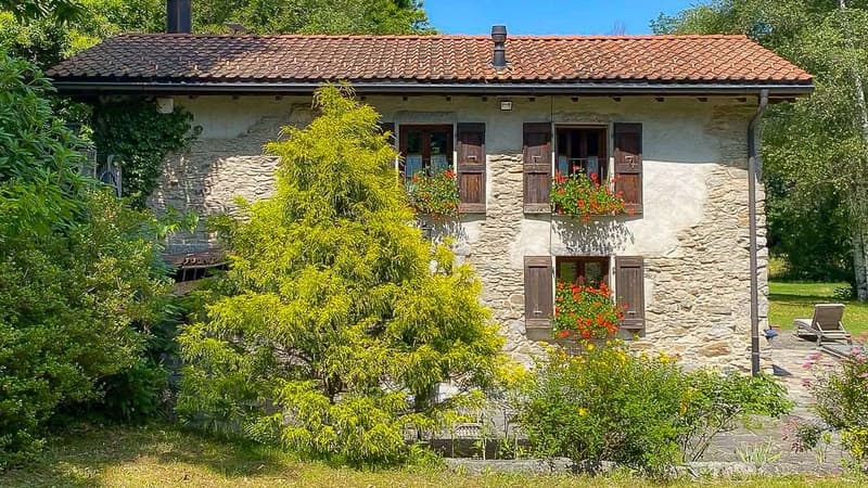 Bellissimo rustico secondario con grande terreno (1)