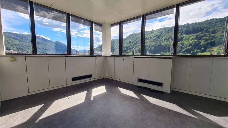 LUGANO: prestigioso nuovo ufficio in edificio moderno (8)