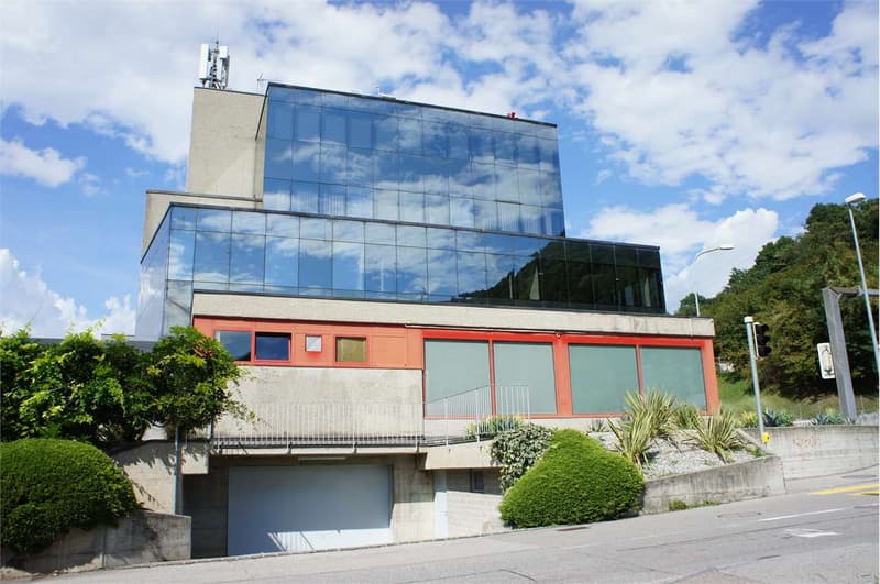 LUGANO: prestigioso nuovo ufficio in edificio moderno (4)