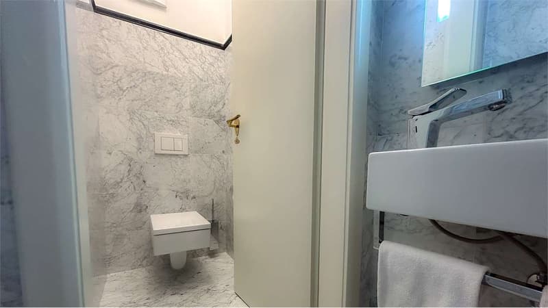 VILLA INDIPENDENTE CON PISCINA E DEPANDANCE (8)