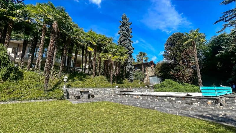 VILLA INDIPENDENTE CON PISCINA E DEPANDANCE (3)