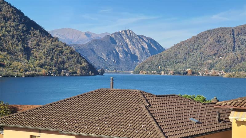 MENDRISO CAPOLAGO: SUGGESTIVO ATTICO VISTA LAGO (9)