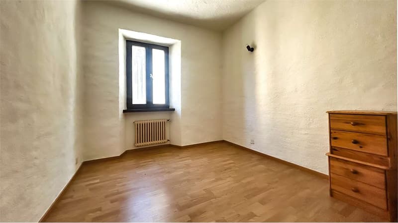 STORICA CASA DI NUCLEO CON GIARDINO (8)