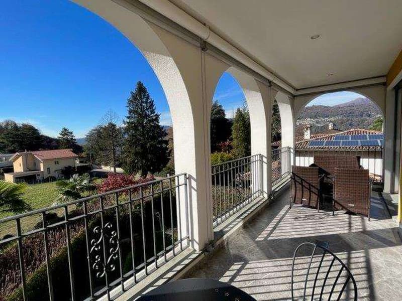 COLLINA D'ORO: ELEGANTE  3,5 LOC. IN VILLA CON PISCINA (9)