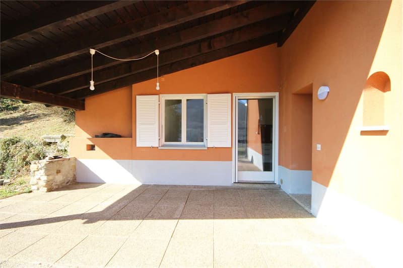 MONTAGNOLA: CASA UNIFAMILIARE CON VISTA (6)