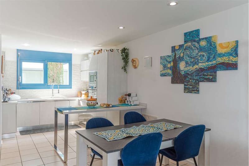 Paradiso: triplex con parziale vista lago e giardino privato (5)