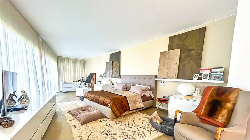 PRESTIGIOSO APPARTAMENTO CON GIARDINO E VISTA LAGO (11)
