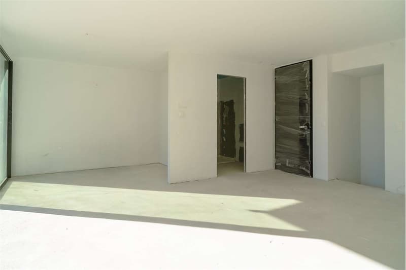 Maroggia: elegante maisonette con giardino privato a due passi dal lag (4)