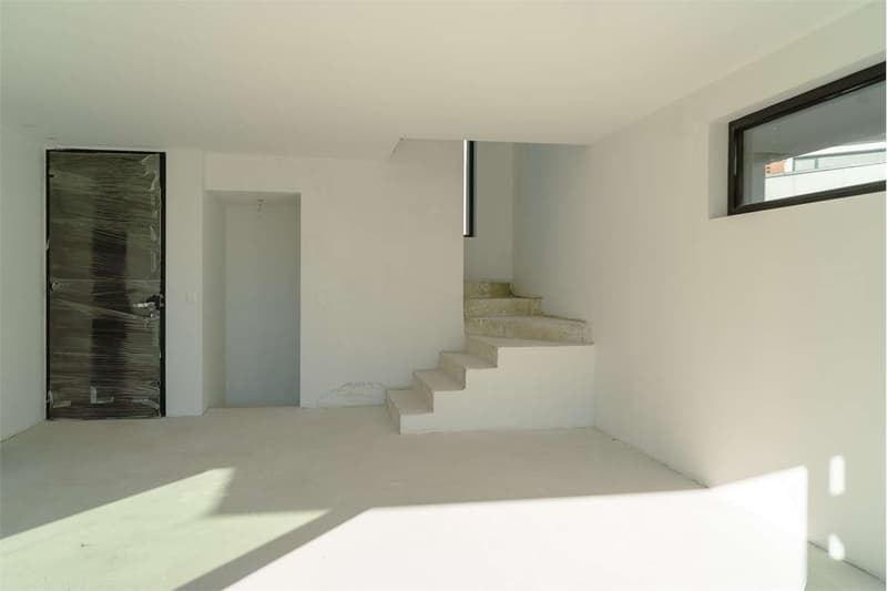 Maroggia: elegante maisonette con giardino privato a due passi dal lag (3)