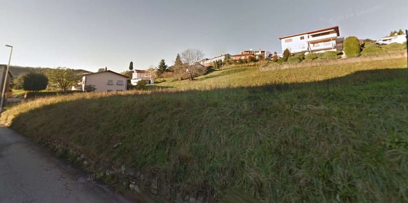 BALERNA: TERRENO EDIFICABILE IN CENTRO PAESE (2)