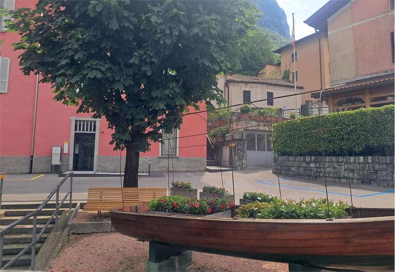 Mendrisio-Capolago: moderno 2,5 loc. duplex nel nucleo (12)