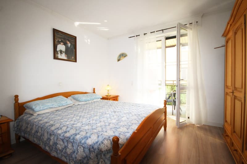 Moderno appartamento 4.5 locali con balcone vivibile a Rivera (3)