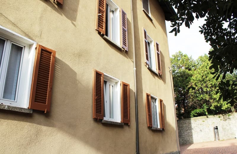 Moderno appartamento arredato di 2.5 locali a due passi dal lago (10)
