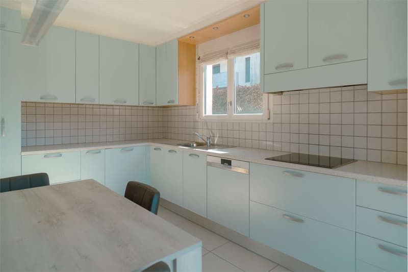 Vacallo: casa contigua con giardino privato (6)