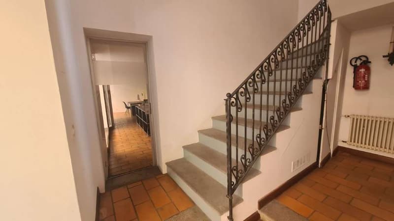 MENDRISIO: LUMINOSO UFFICIO IN CENTRO - Palazzo Pollini (5)