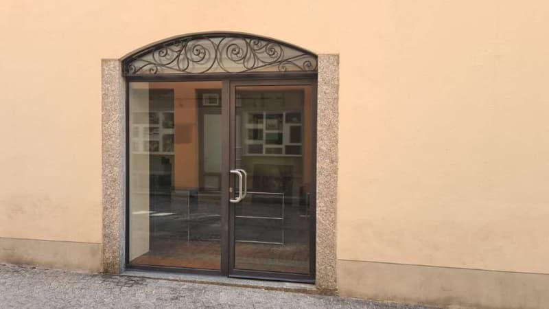 MENDRISIO: LUMINOSO UFFICIO IN CENTRO - Palazzo Pollini (3)