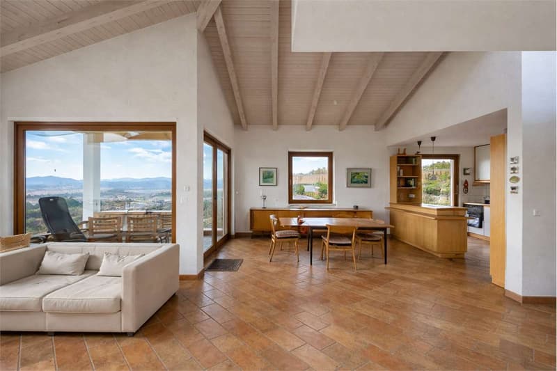 Casa bifamiliare con vista imprendibile a Besazio (6)