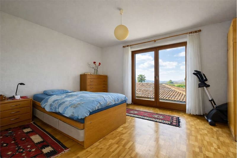 Casa bifamiliare con vista imprendibile a Besazio (10)