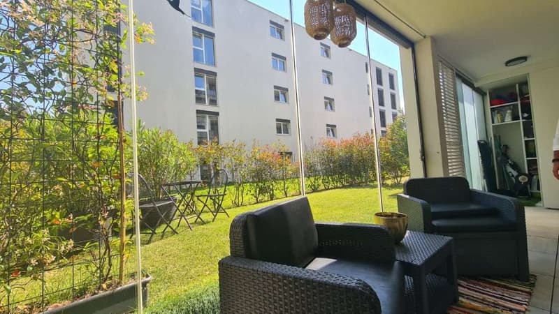 MENDRISIO: GRANDE 2.5 LOC. CON VERANDA E GIARDINO (2)