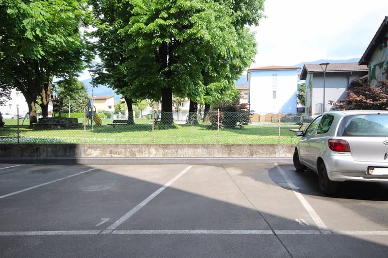Chiasso: rinnovato monolocale con balcone (7)