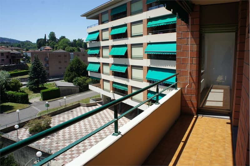 BALERNA: LUMINOSO 4.5 LOC. CON PARCO CONDOMINIALE (3)