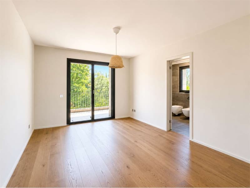 Eleganza, comfort e privacy nel cuore di Montagnola (7)
