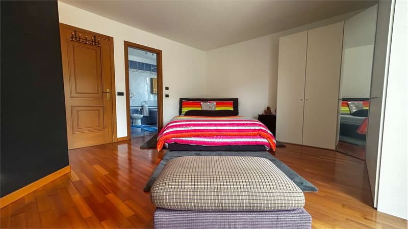 CASA UNIFAMILIARE IMMERSA NEL VERDE A MONTEGGIO (8)