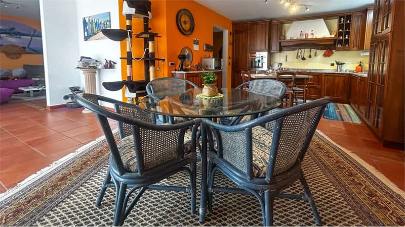 CASA UNIFAMILIARE IMMERSA NEL VERDE A MONTEGGIO (4)